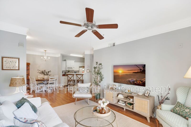 Park West Condo in Mount Pleasant! property image