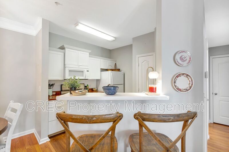 Park West Condo in Mount Pleasant! property image