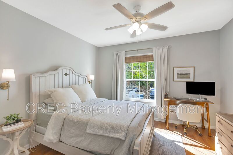 Park West Condo in Mount Pleasant! property image