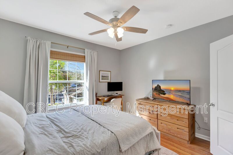 Park West Condo in Mount Pleasant! property image