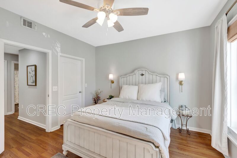 Park West Condo in Mount Pleasant! property image