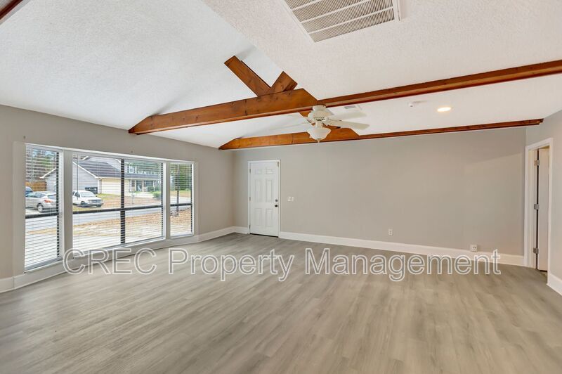 Spacious Summerville Ranch Style Home property image