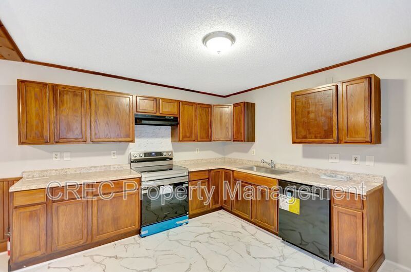 Spacious Summerville Ranch Style Home property image