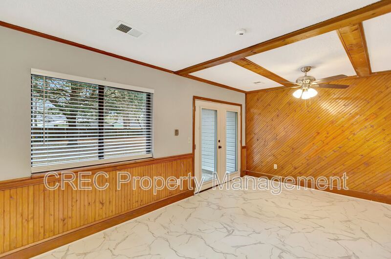 Spacious Summerville Ranch Style Home property image