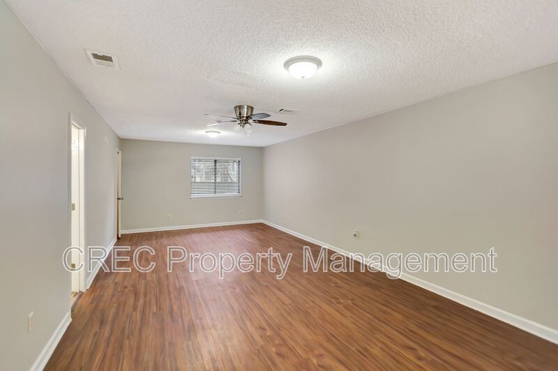 Spacious Summerville Ranch Style Home property image