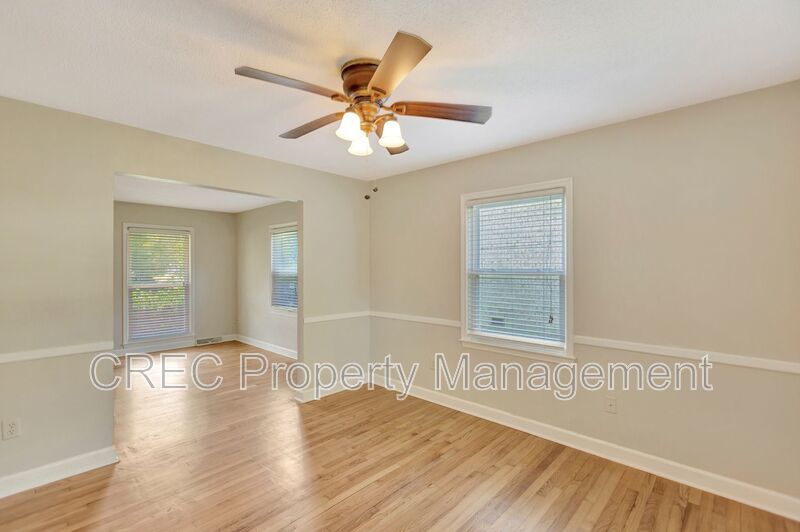 BONUS INCENTIVE OFFERING! Stylish, Move-In Ready Home Tucked Away on a Quiet Cul-de-Sac property image