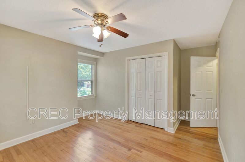 BONUS INCENTIVE OFFERING! Stylish, Move-In Ready Home Tucked Away on a Quiet Cul-de-Sac property image