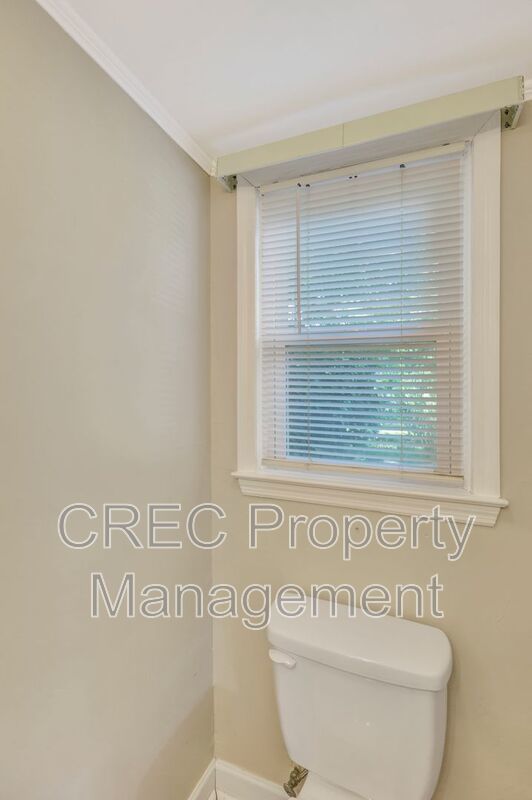 BONUS INCENTIVE OFFERING! Stylish, Move-In Ready Home Tucked Away on a Quiet Cul-de-Sac property image