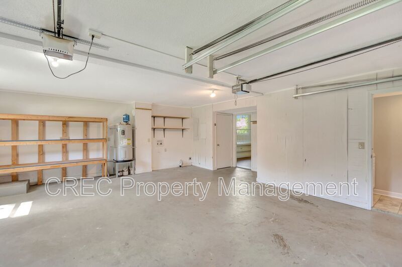 BONUS INCENTIVE OFFERING! Stylish, Move-In Ready Home Tucked Away on a Quiet Cul-de-Sac property image