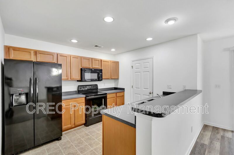 Move Right Into Effortless Living in the Heart of Wescott Plantation! property image