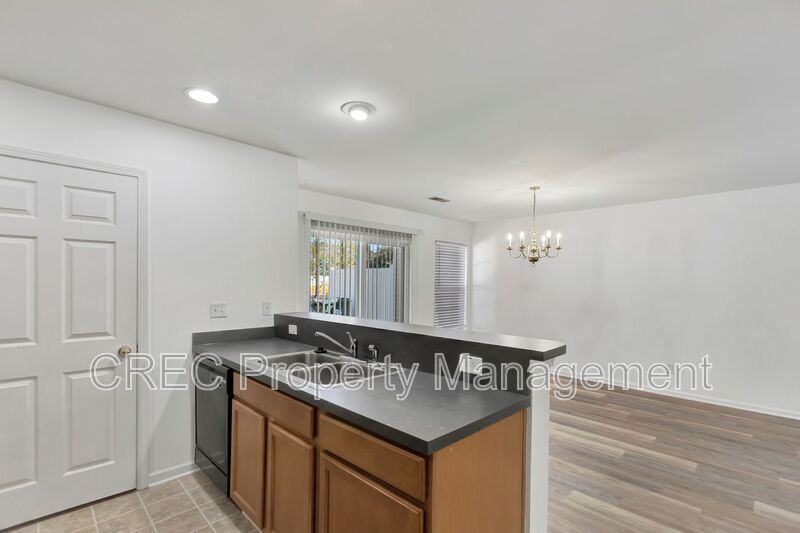 Move Right Into Effortless Living in the Heart of Wescott Plantation! property image