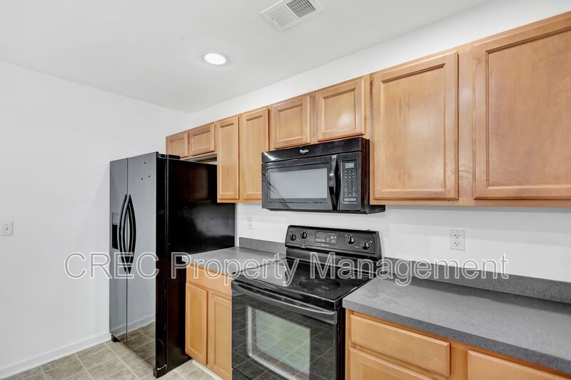 Move Right Into Effortless Living in the Heart of Wescott Plantation! property image