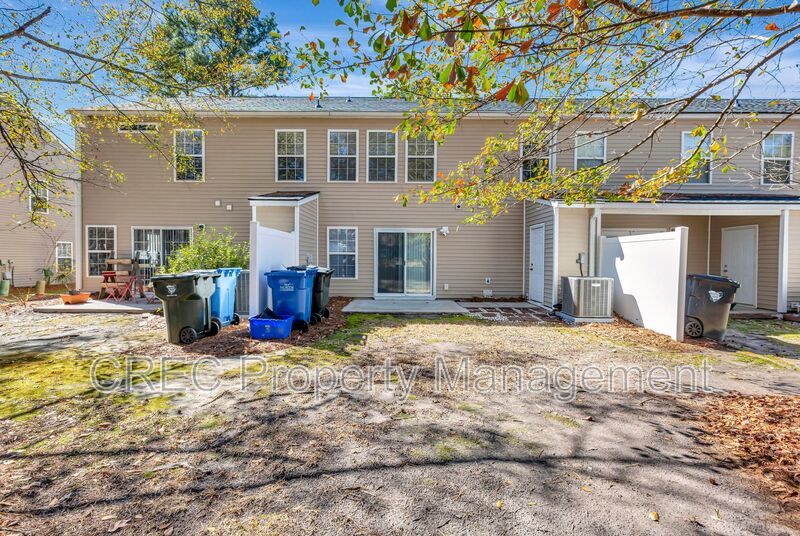 Move Right Into Effortless Living in the Heart of Wescott Plantation! property image