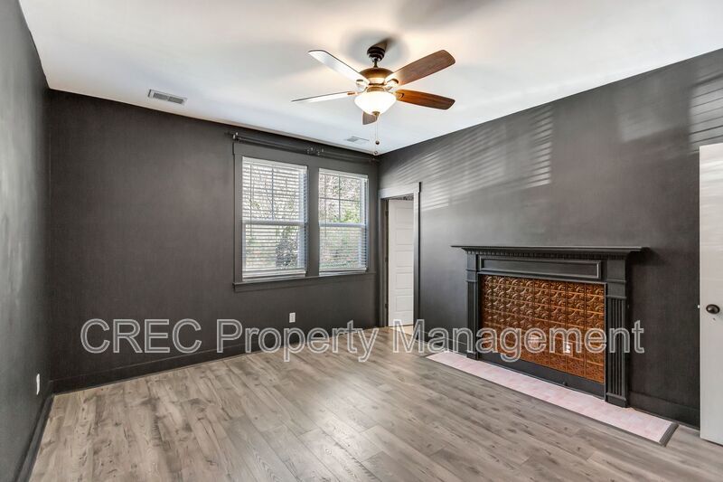 Hidden Gem in Greater Park Circle – End-Unit Cottage Living with Master Down & Park Views property image