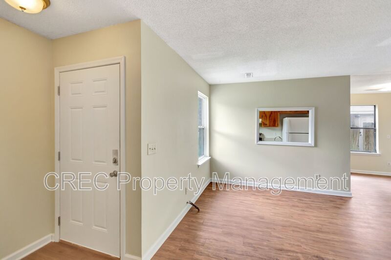 MOVE IN SPECIAL! Two Bedroom Pet-Friendly Unit in Gadsden Acres! property image