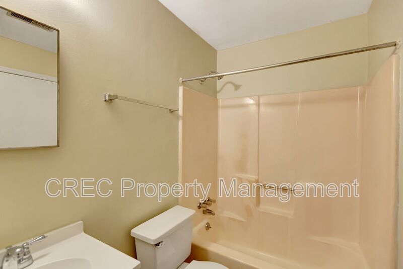 MOVE IN SPECIAL! Two Bedroom Pet-Friendly Unit in Gadsden Acres! property image