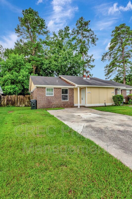 MOVE IN SPECIAL! Two Bedroom Pet-Friendly Unit in Gadsden Acres! property image