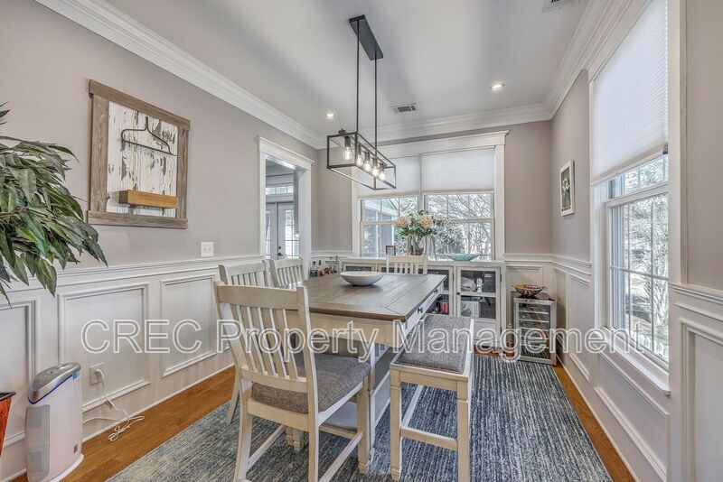 A Rare Fully Furnished Gem on Daniel Island – Luxury Turnkey Living, Move-In Ready property image