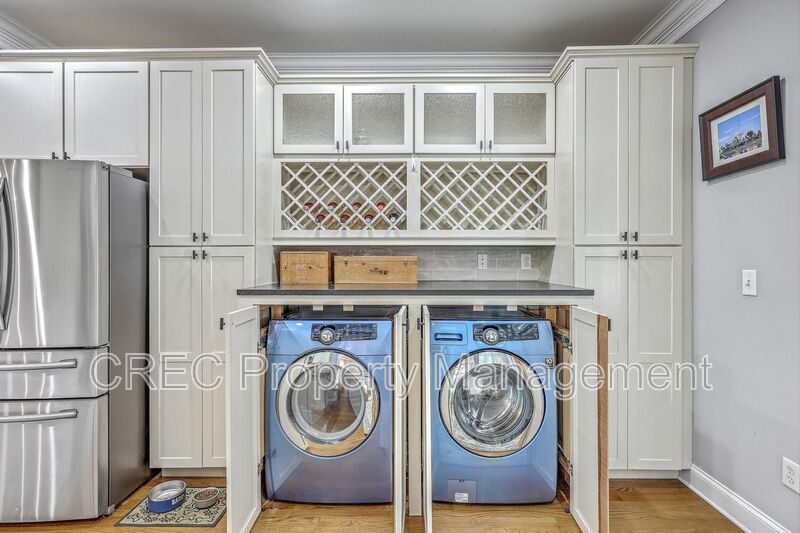 A Rare Fully Furnished Gem on Daniel Island – Luxury Turnkey Living, Move-In Ready property image