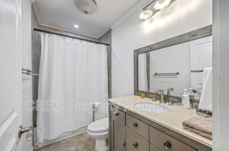 A Rare Fully Furnished Gem on Daniel Island – Luxury Turnkey Living, Move-In Ready property image