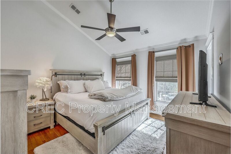 A Rare Fully Furnished Gem on Daniel Island – Luxury Turnkey Living, Move-In Ready property image