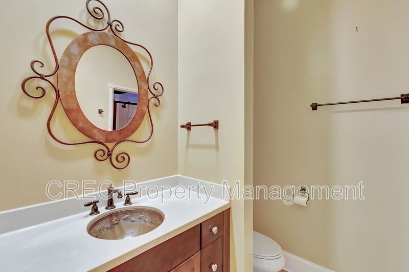 Elevated Elegance with Boat Access — A Property That Shines property image