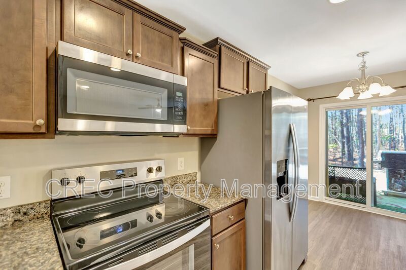 Modern Comfort Meets Convenience — Townhome Living in Goose Creek property image