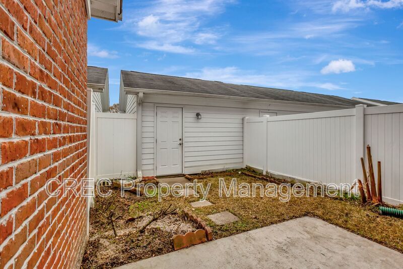 West Ashley Townhome!! property image