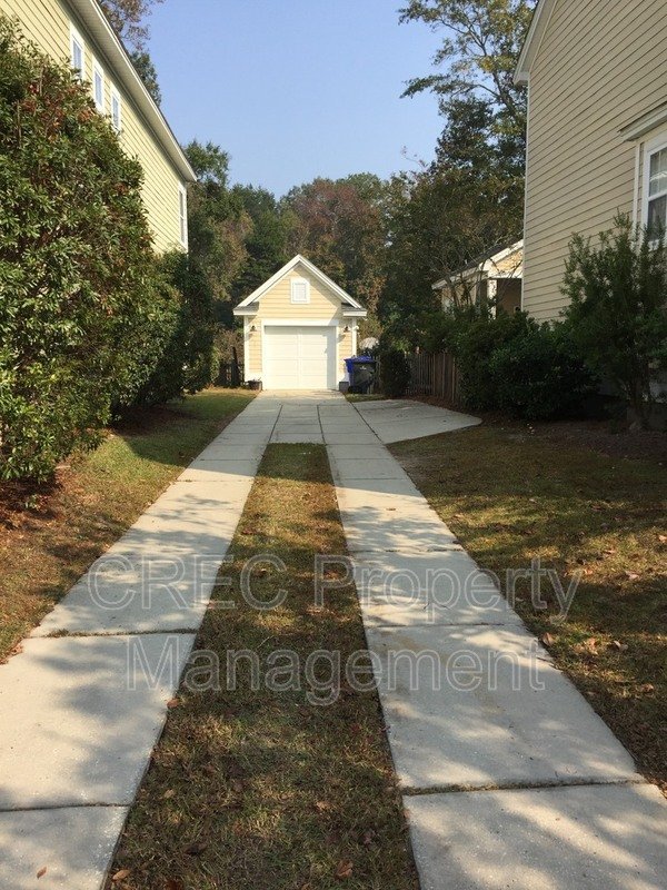 Beautiful Charleston Single property image