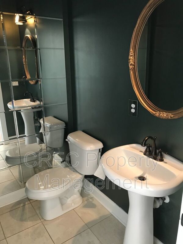 Beautiful Charleston Single property image