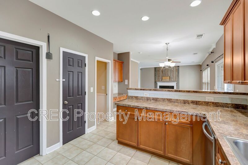 Fresh Updates and Fantastic Space in The Glen at Summerset property image