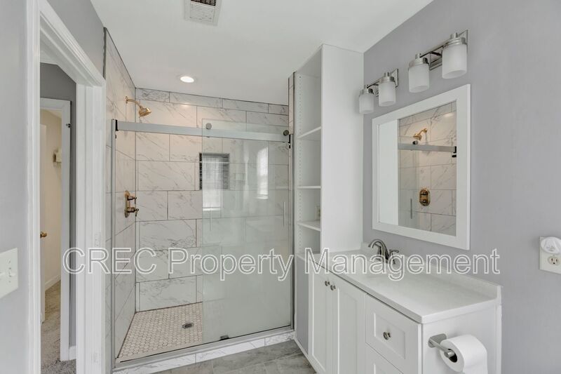 Fresh Updates and Fantastic Space in The Glen at Summerset property image