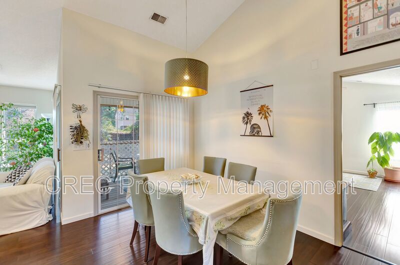 Island Garden Retreat – Fenced Yard, No HOA, Boat & Camper Access Near Folly property image