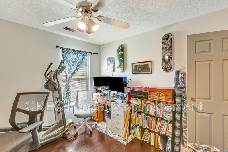 Island Garden Retreat – Fenced Yard, No HOA, Boat & Camper Access Near Folly property image