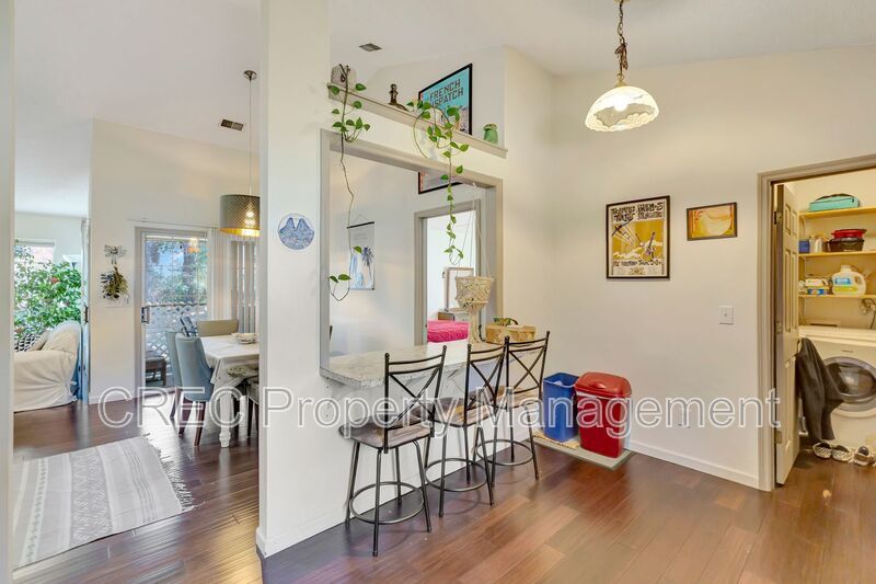 Island Garden Retreat – Fenced Yard, No HOA, Boat & Camper Access Near Folly property image