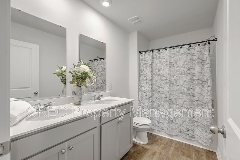 Mallard Crossing Home in Summerville! property image