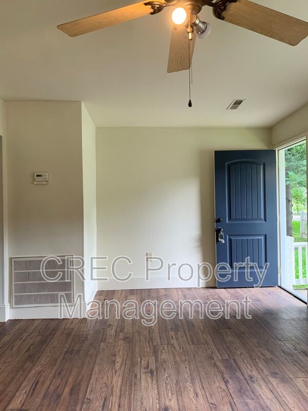 Home in West Ashley Available! property image