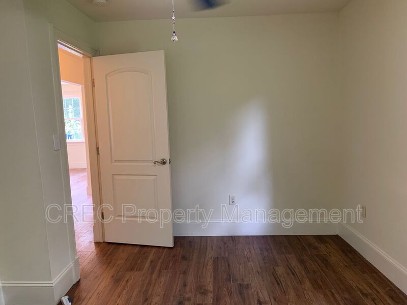 Home in West Ashley Available! property image