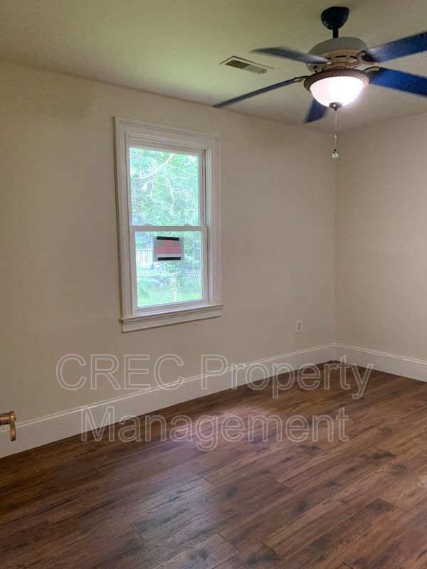 Home in West Ashley Available! property image