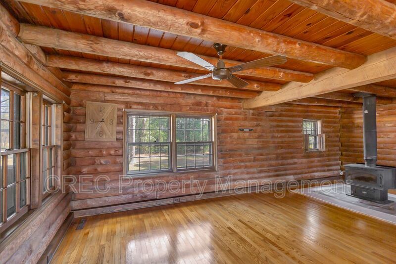 Whispering Pines Log Cabin Retreat – Rustic Charm on Wooded Acreage property image