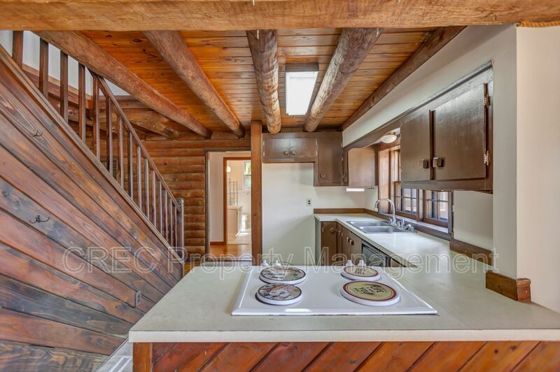 Whispering Pines Log Cabin Retreat – Rustic Charm on Wooded Acreage property image