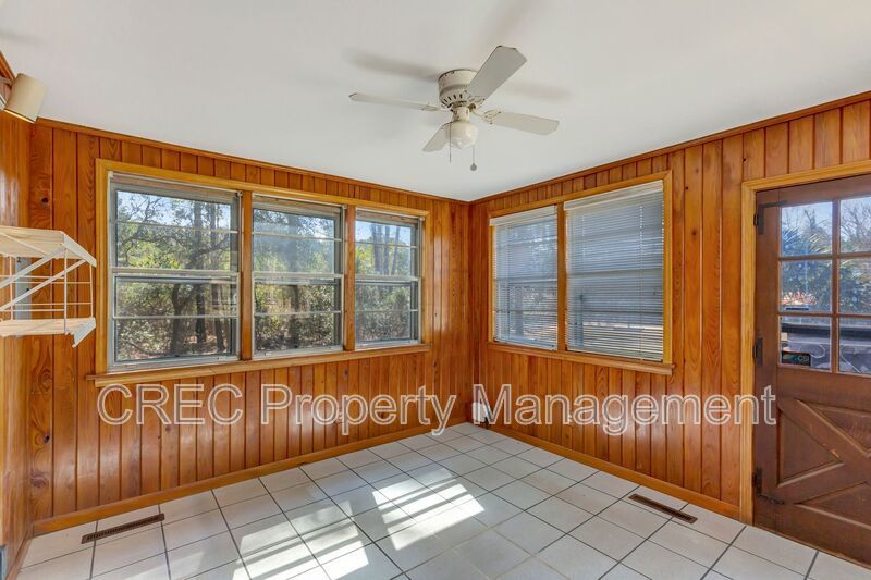 Whispering Pines Log Cabin Retreat – Rustic Charm on Wooded Acreage property image