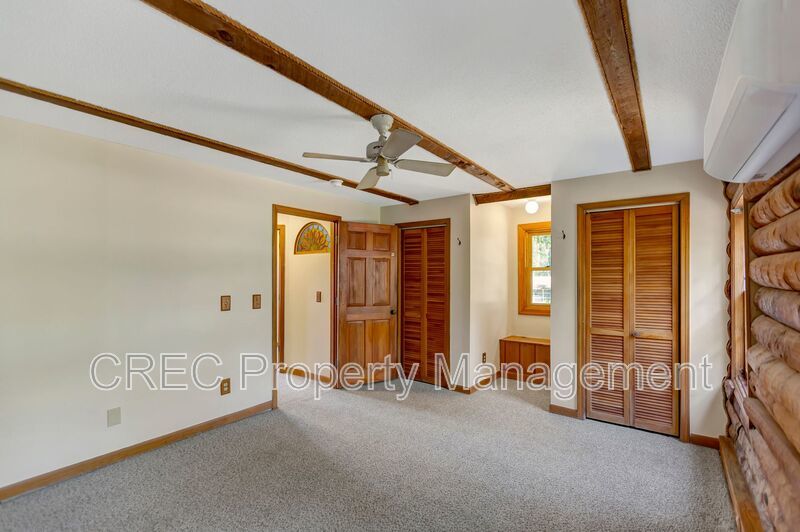 Whispering Pines Log Cabin Retreat – Rustic Charm on Wooded Acreage property image