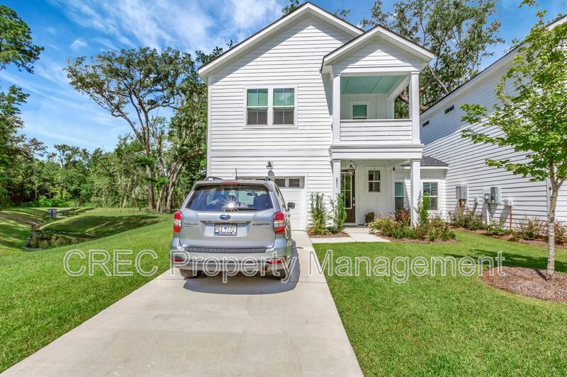 Luxury, Space, and Comfort in One Exceptional Home property image