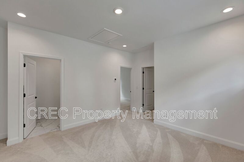 Luxury, Space, and Comfort in One Exceptional Home property image