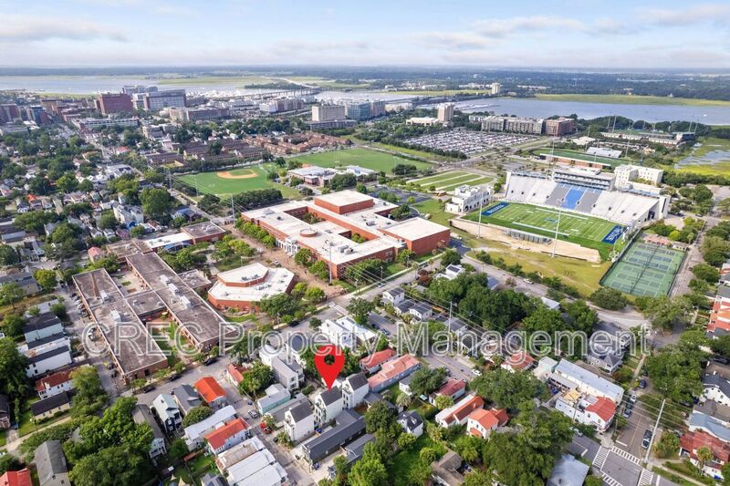 Luxury Three Level Downtown Charleston Home Near Hampton Park with Private Balconies property image