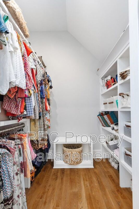 Luxury Three Level Downtown Charleston Home Near Hampton Park with Private Balconies property image