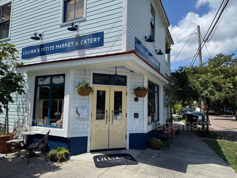 Luxury Three Level Downtown Charleston Home Near Hampton Park with Private Balconies property image