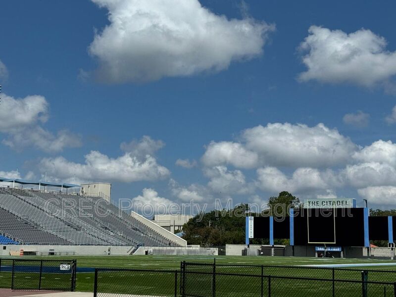 Luxury Three Level Downtown Charleston Home Near Hampton Park with Private Balconies property image
