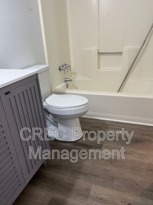 COMPLETELY RENOVATED Condo in West Ashley! property image